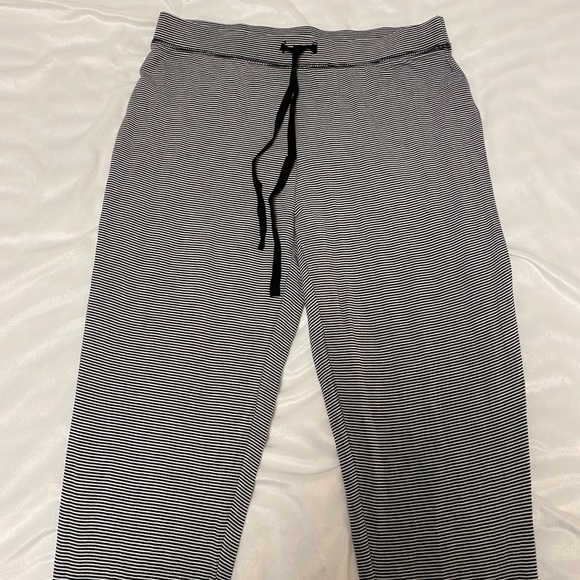Sweatpants Set - Picture 4 of 7